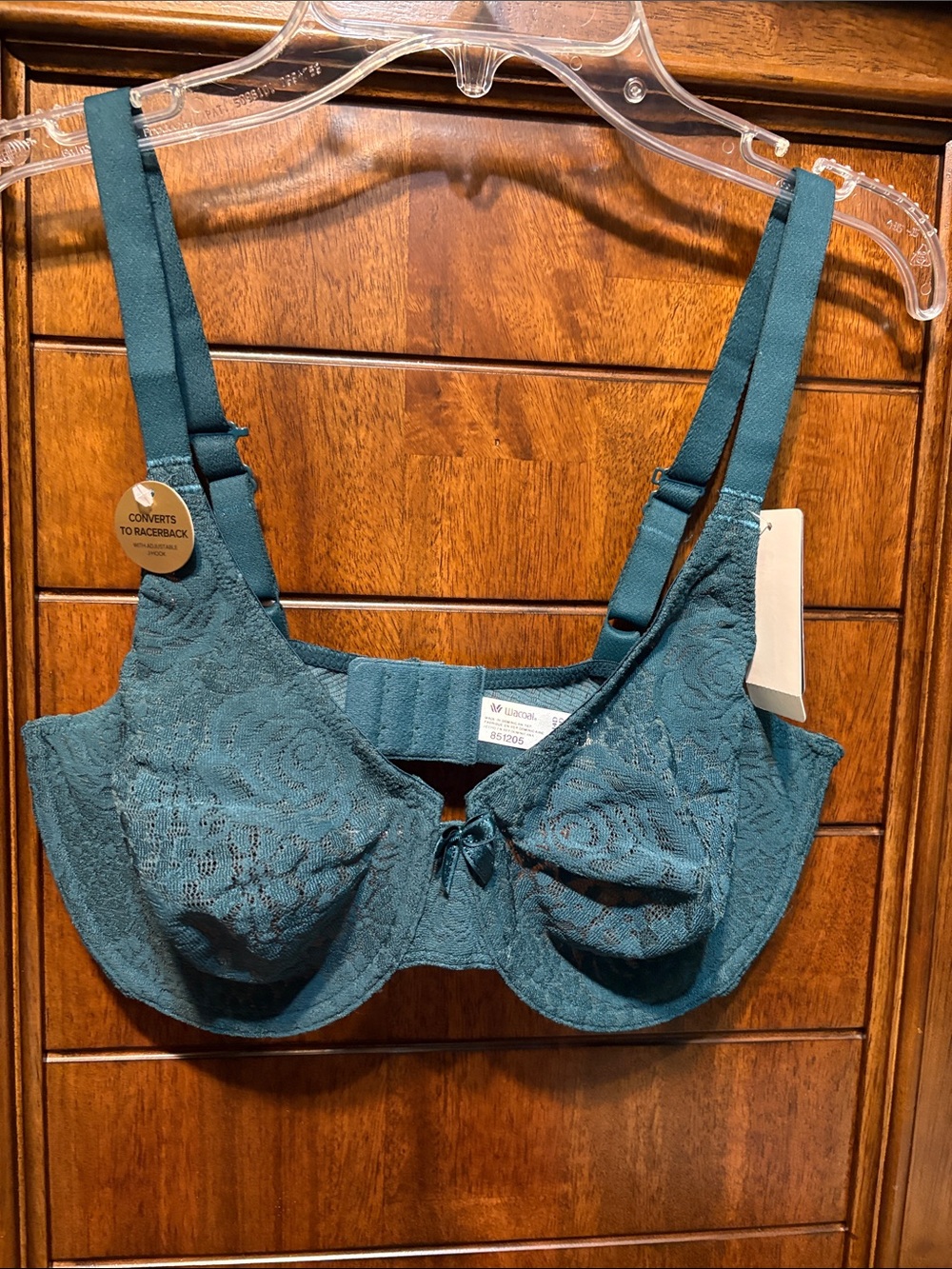 Wacoal Halo Lace Molded Underwire Bra with Convertible Straps